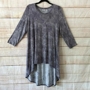 LOGO Layers Lori Goldstein Size S Distressed Print High-Low Hem Knit Tunic Top